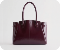 Structured shoulder bag